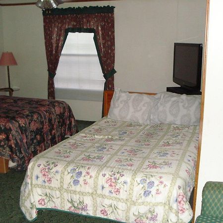 Comfort Green Motel Thayer Buitenkant foto