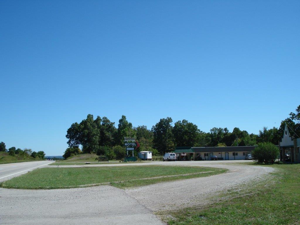 Comfort Green Motel Thayer Buitenkant foto